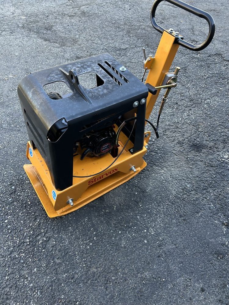 Reversible Plate Compactor for rent